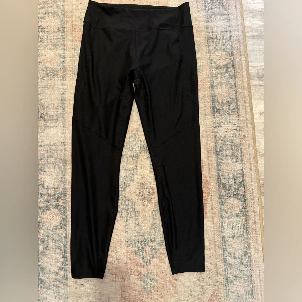 EUC- Outdoor Voices Warmup Leggings‎ - Picture 2 of 4
